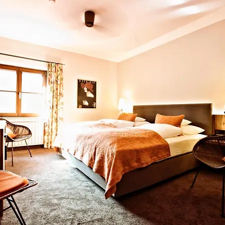 Gasthof Historisches Hirschen Gaienhofen (Baden-Wurttemberg)