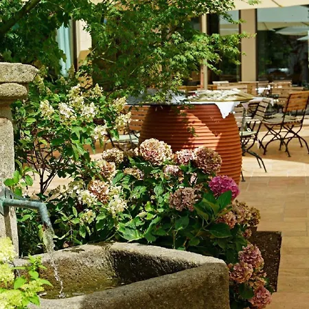 Gasthof Historisches Hirschen Gaienhofen (Baden-Wurttemberg)