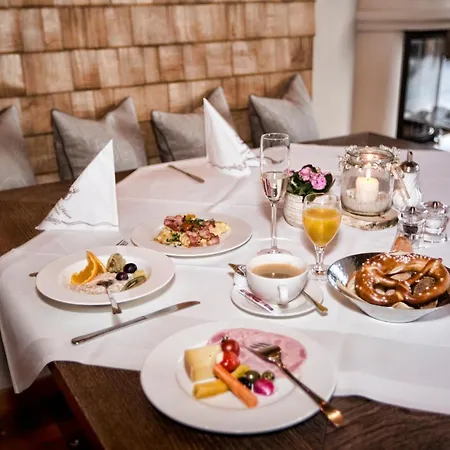 Historisches Hirschen Gasthof *